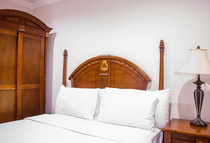 Люкс 2 Спальни, Four Seasons Place Pattaya