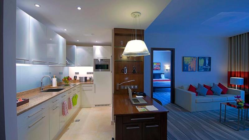 Люкс Кровать Кинг, Staybridge Suites Yas Island Abu Dhabi, An Ihg