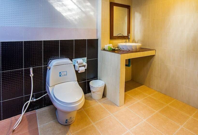 اتاق استاندارد با چشم‌انداز باغ, Sunda Resort