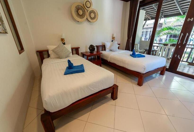 Номер Стандарт с Балконом, Wind Beach Resort