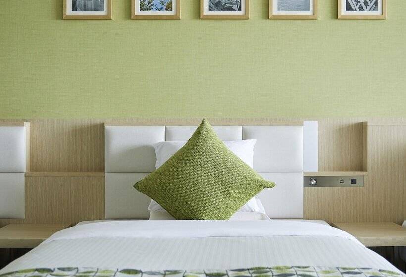 Номер Стандарт Трехместный, Art Hotel Osaka Bay Tower