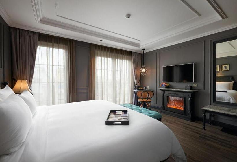 سوییت جونیور, La Siesta Premium Hang Be