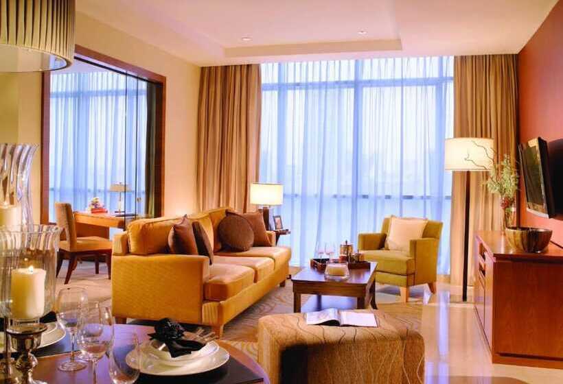 Апартаменты Deluxe 1 Спальня, Oakwood Premier Cozmo Jakarta