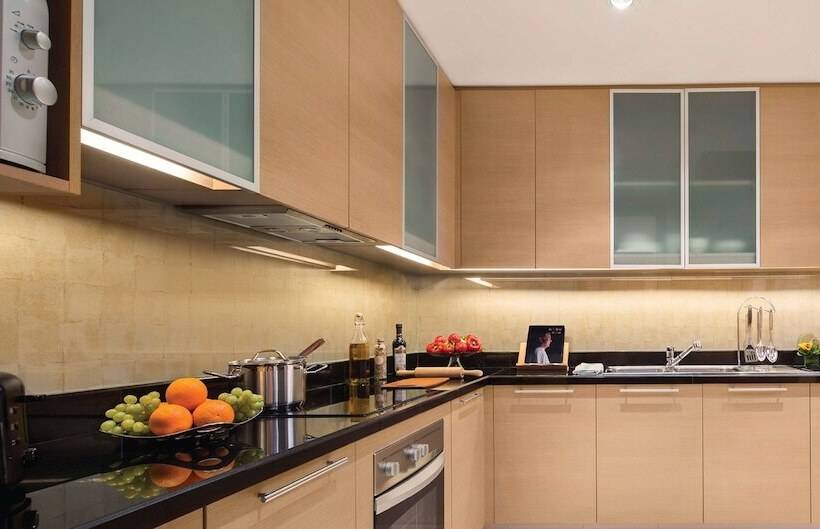 Апартаменты Deluxe 2 Спальни, Oakwood Premier Cozmo Jakarta