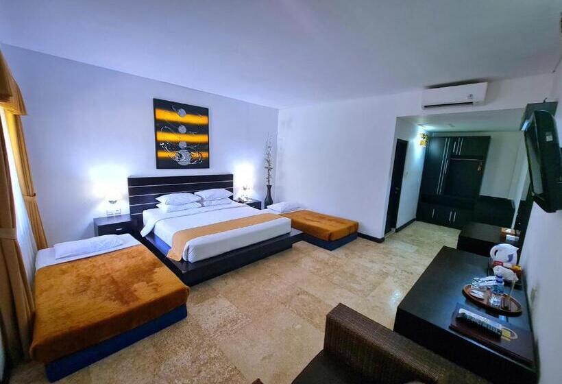 اتاق سوپریور خانوادگی, Satriya Cottages