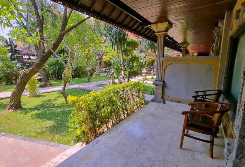 اتاق سوپریور در طبقه همکف, Satriya Cottages
