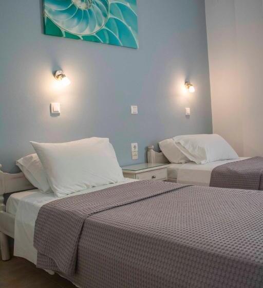 Economy Quadruple Room, Pension George