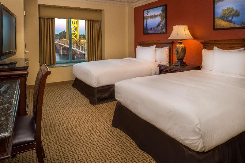 강 전망 스위트, Embassy Suites By Hilton Sacramento Riverfront Promenade