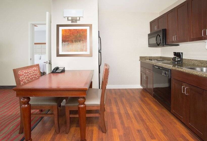 Люкс 2 Спальни, Homewood Suites Phoenix Avondale
