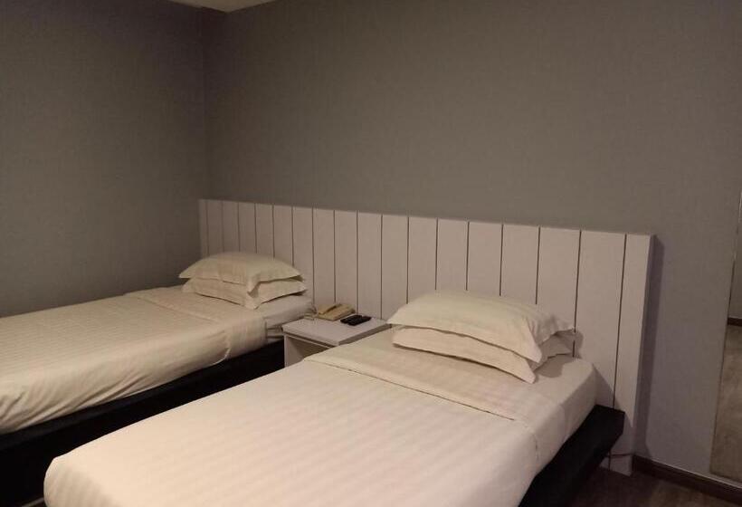 Номер Deluxe Вид на Город, Kinabalu Daya