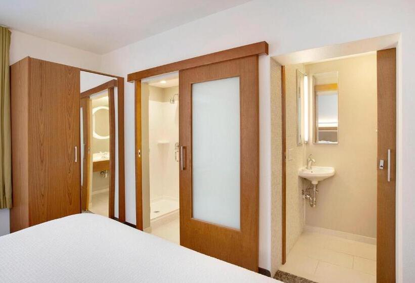 Студио Стандарт Кровать Кинг, Springhill Suites Hartford Airport/windsor Locks