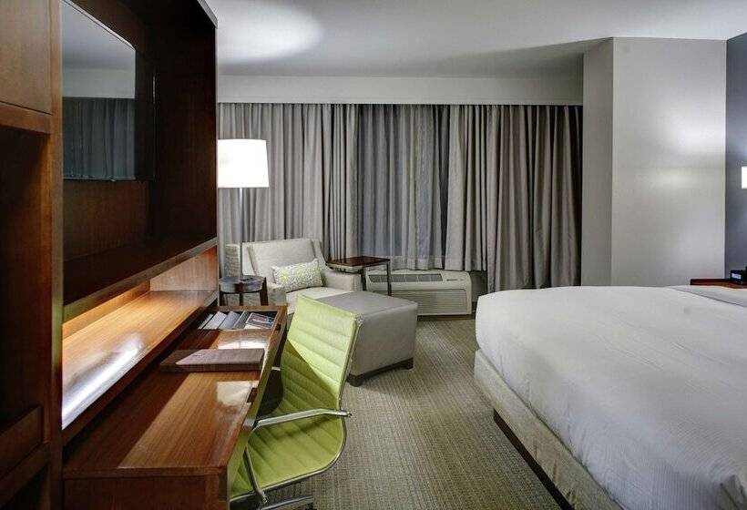 Номер Стандарт Двуспальная Кровать Адаптированный для Инвалидов, Doubletree By Hilton Hotel Biloxi