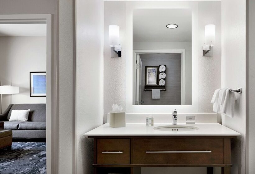 Deluxe Suite, Homewood Suites By Hilton Champaignurbana
