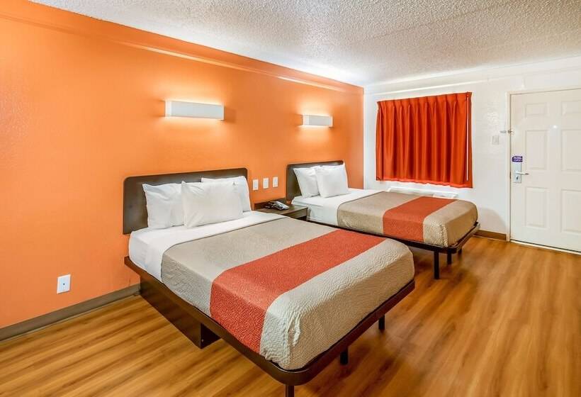 带2个双人床的标准工作室, Motel 6euless, Tx  Dfw West