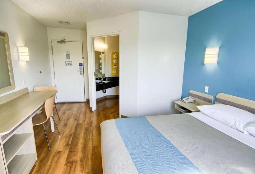 اتاق استاندارد, Motel 6 Portsmouth, Nh