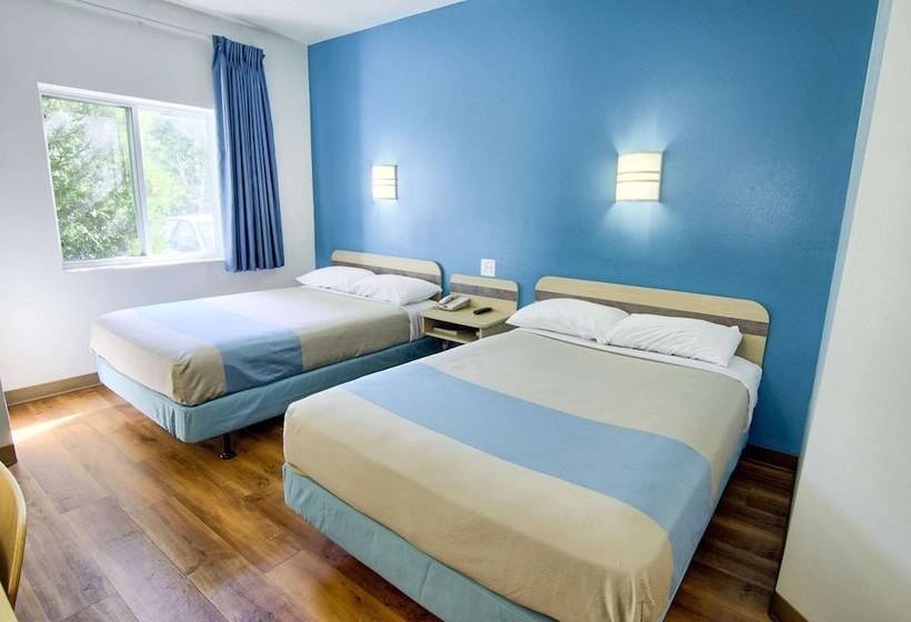 اتاق استاندارد با 2 تخت دوبل, Motel 6 Portsmouth, Nh