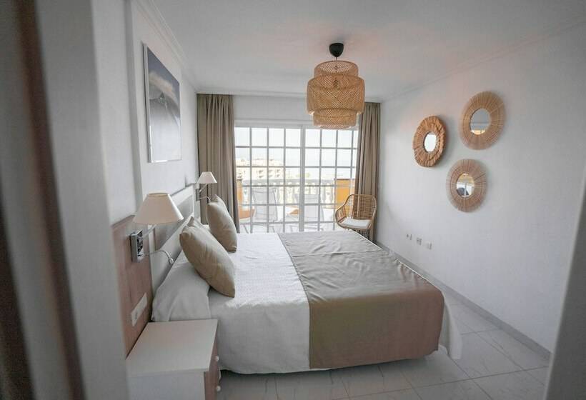 Люкс Deluxe 3 Спальни, El Marques Palace By Intercorp Group