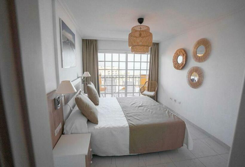 Люкс Deluxe 3 Спальни, El Marques Palace By Intercorp Group