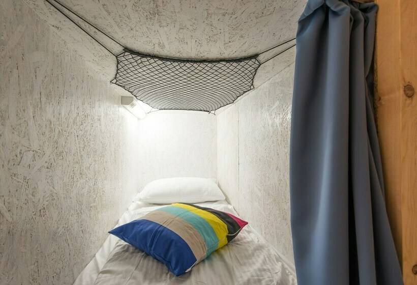 공동 객실, Bubu Hostel