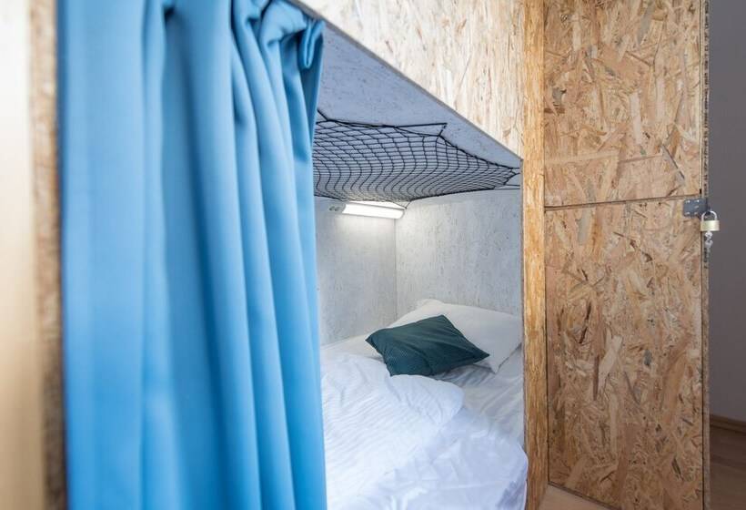 공동 객실, Bubu Hostel