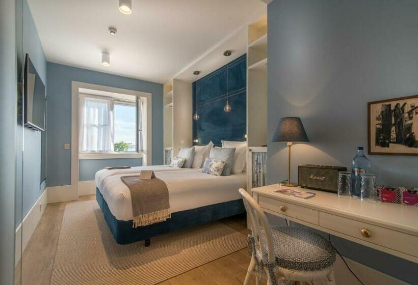 Quarto superior vista rio, Lx Boutique