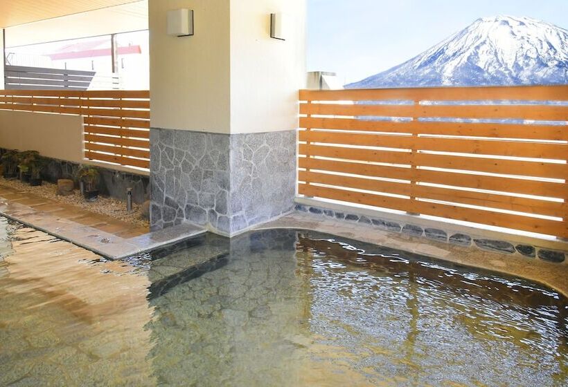 Номер Deluxe, Niseko Prince Hotel Hirafutei