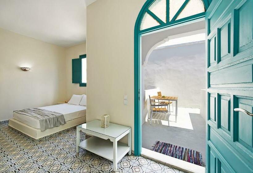 استودیوی استاندارد, Nissia Beach Apartments & Suites