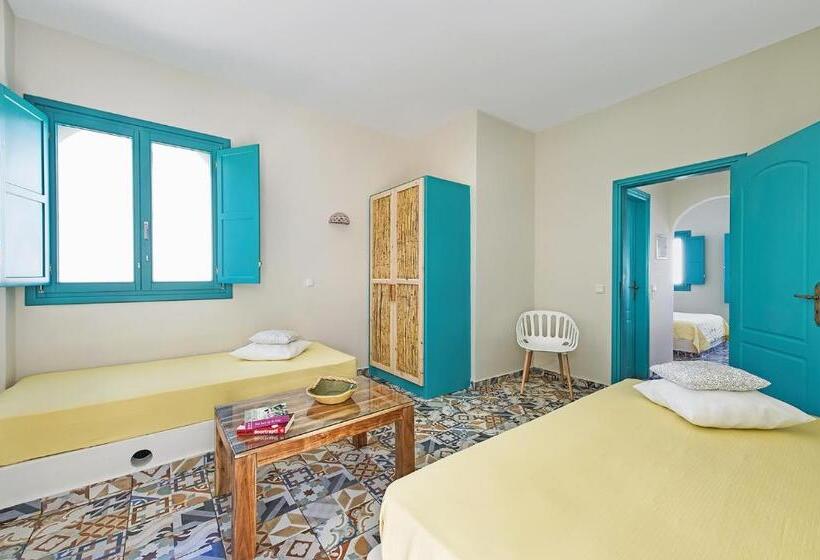 سوییت خانوادگی, Nissia Beach Apartments & Suites