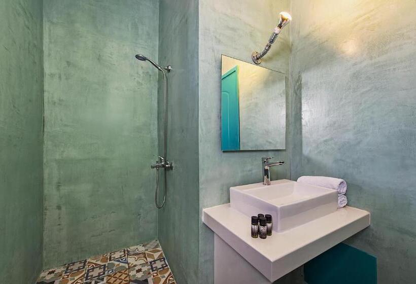 سوییت با چشم‌انداز دریا, Nissia Beach Apartments & Suites