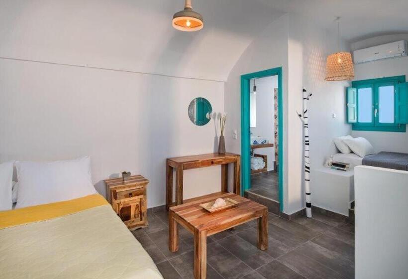 سوییت جونیور با چشم‌انداز دریا, Nissia Beach Apartments & Suites