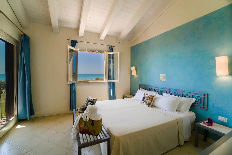 2 Bedrooms Suite Sea View, Nissia Beach Apartments & Suites
