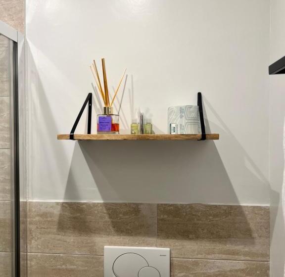 اتاق استاندارد, Irooms Spanish Steps