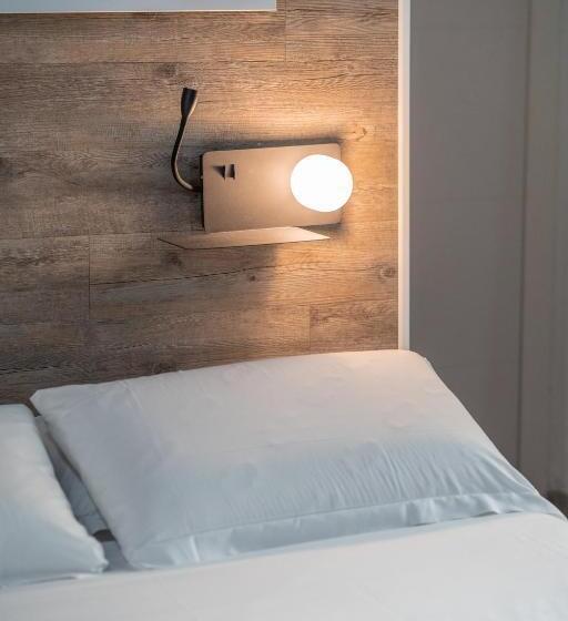 اتاق استاندارد با وان آب گرم, Irooms Spanish Steps