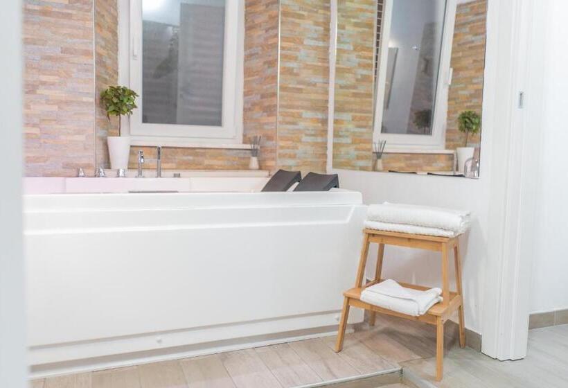 اتاق استاندارد با وان آب گرم, Irooms Spanish Steps