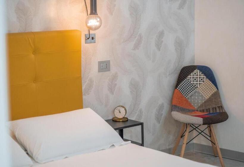اتاق سوپریور با وان آب گرم, Irooms Spanish Steps