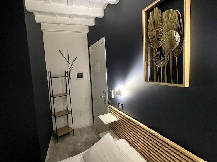 اتاق سوپریور با وان آب گرم, Irooms Spanish Steps