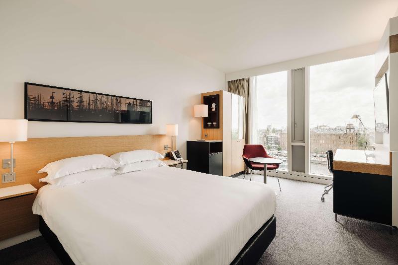 Standard Room, Doubletree By Hilton  Amsterdam Centraal Station