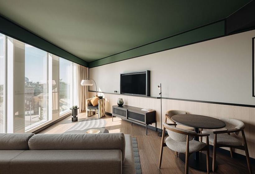 Suite King Bed, Doubletree By Hilton  Amsterdam Centraal Station