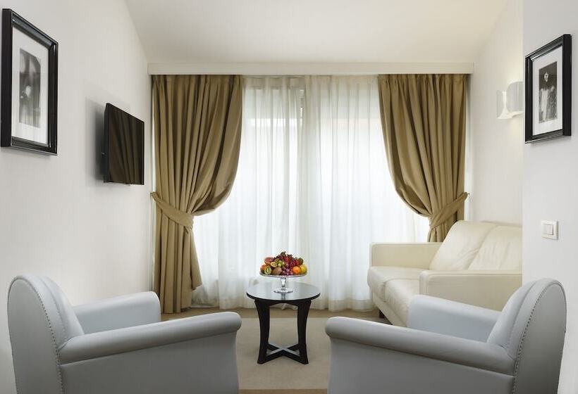 سوییت جونیور, Maison Milano | Una Esperienze