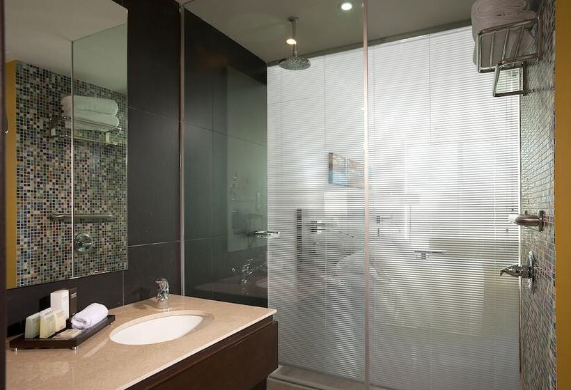 Номер Премиум, NH Collection Royal Smartsuites