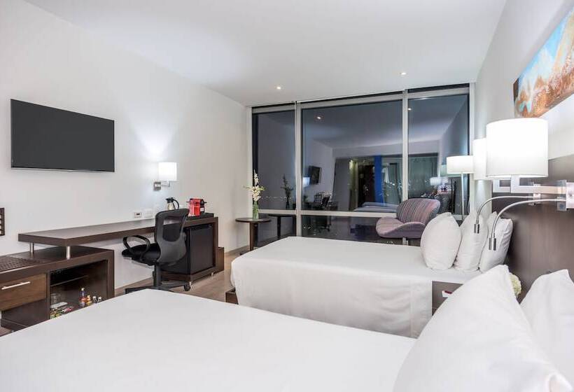 Номер Премиум, NH Collection Royal Smartsuites