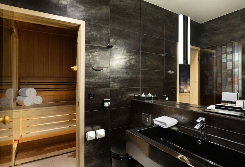 سوییت, Radisson Sonya Hotel, St. Petersburg