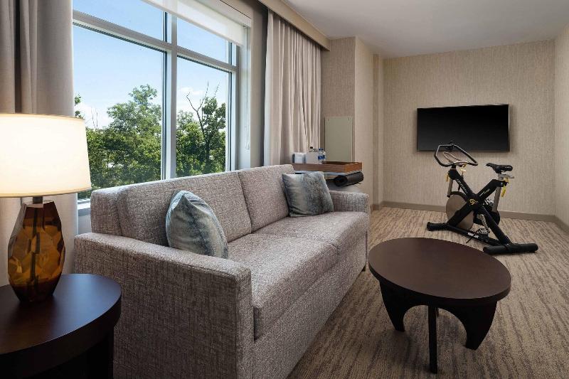 Люкс Кровать Кинг, The Westin Reston Heights