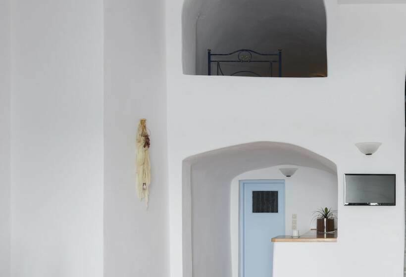 سوئیت با چشم‌انداز, Kastro Suites
