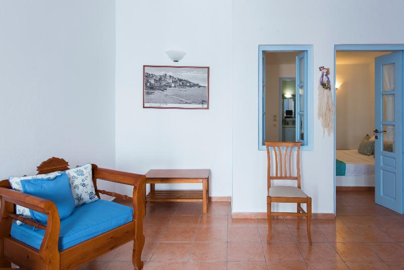 اتاق خانوادگی, Kastro Suites