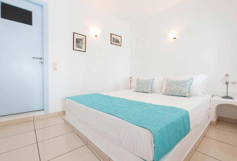 سوییت جونیور, Kastro Suites
