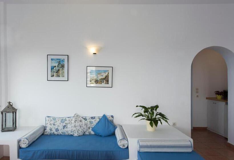 Superior suite with view, Kastro Suites