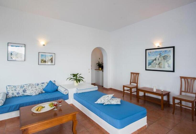 Superior suite with view, Kastro Suites