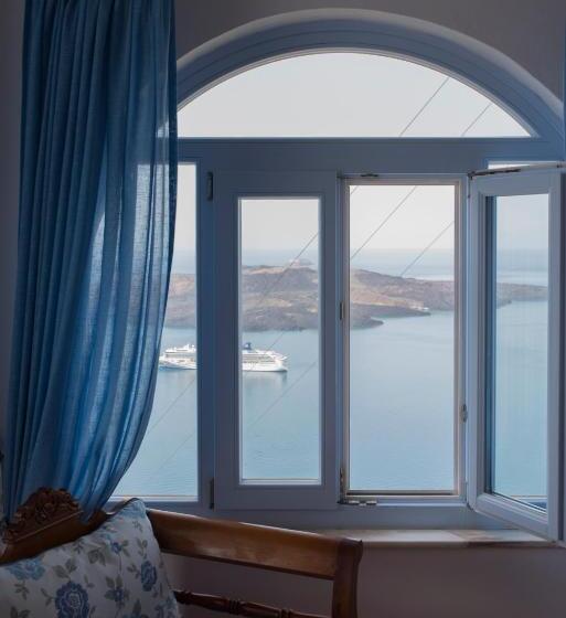 Superior suite with view, Kastro Suites