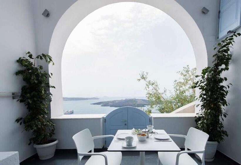 سوئیت با چشم‌انداز, Kastro Suites